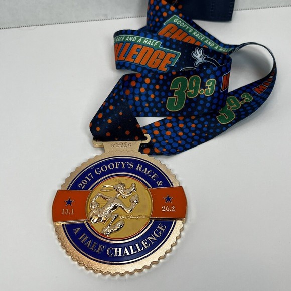 2017 Run Disney Walt Disney World Goofy Race and a Half Challenge Medal - Picture 5 of 7